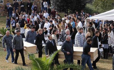 Con custodios armados, convoyes viajan para funerales de familia LeBarón