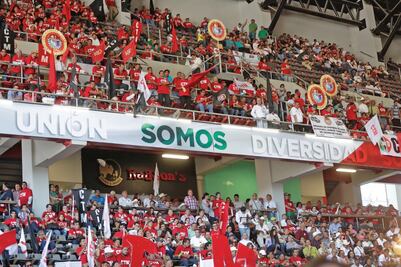 Crónica. El ojo huichol, los chamanes y la mística saturan la jornada