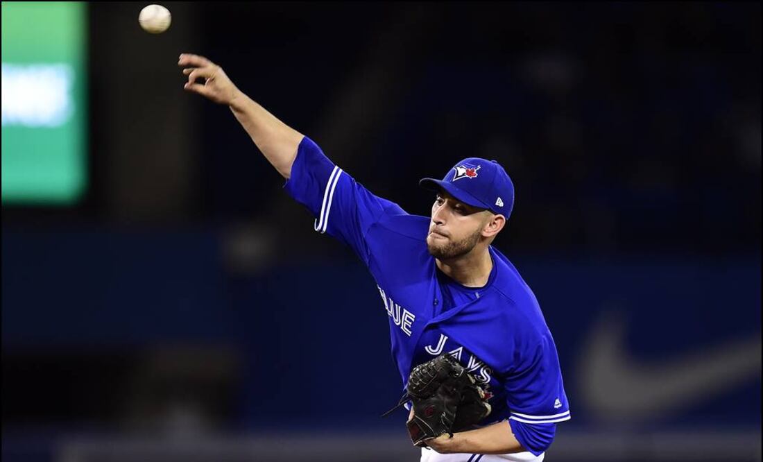 Marco Estrada toleró dos carreras en seis episodios (Foto: AP)