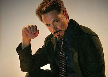 Robert Downey Jr. cambia drásticamente de look y luce irreconocible