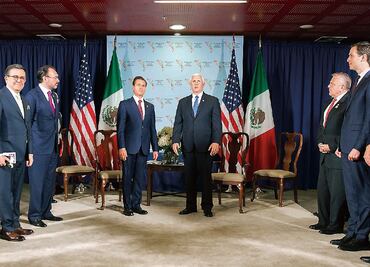 EPN pide a Mike Pence una relación bilateral de respeto