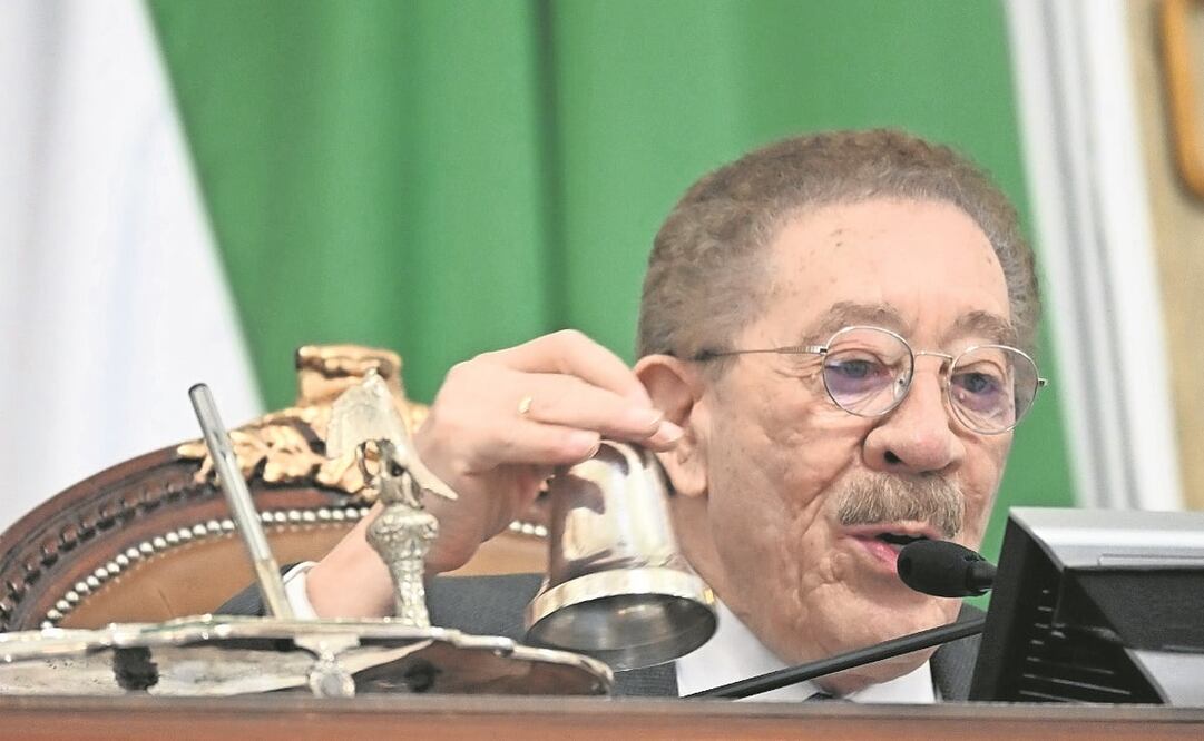 El Poder Judicial otorgó la suspensión, luego de que Héctor Díaz-Polanco interpuso una controversia constitucional.