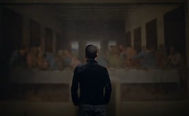 Rapero italiano graba videoclip junto a “La Última Cena” de Da Vinci; critican el permiso