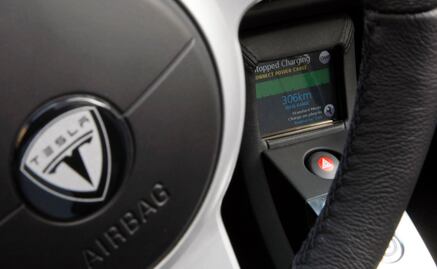 Tesla llama a reparación a casi todos sus vehículos en EU, ¿por qué?