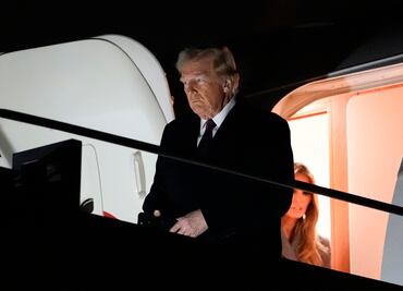 Trump aterriza en el área de DC para su toma de protesta; Melania y su hijo Barron lo acompañan