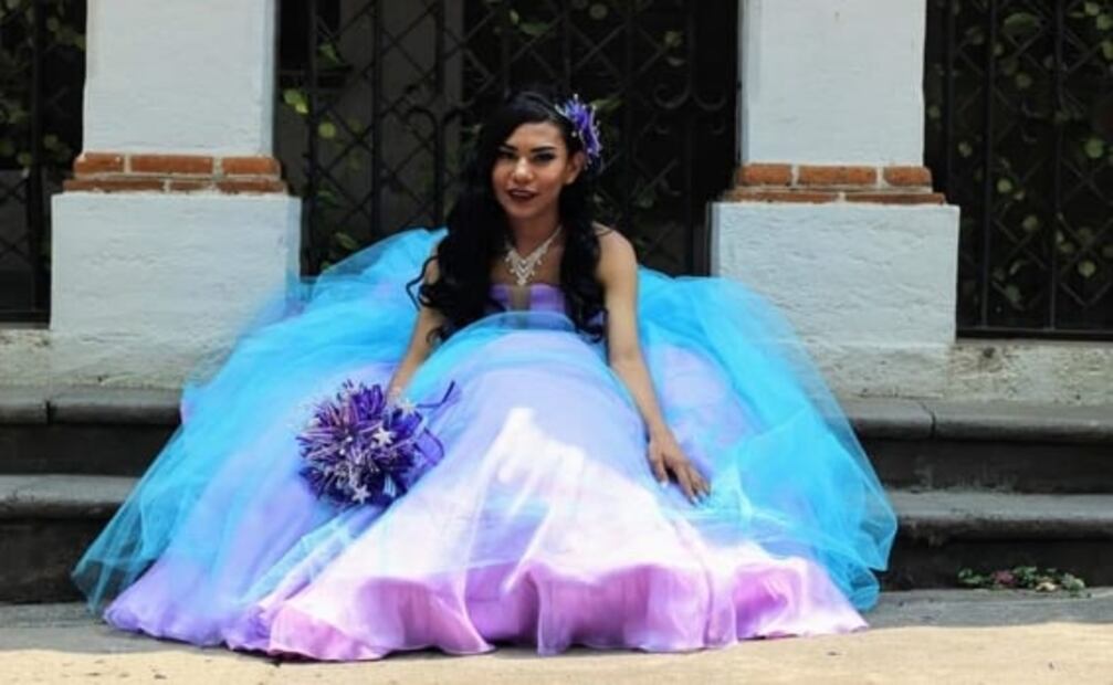 “Me puse un vestido turquesa y llegaron 600 personas a mi fiesta de 15 años” 