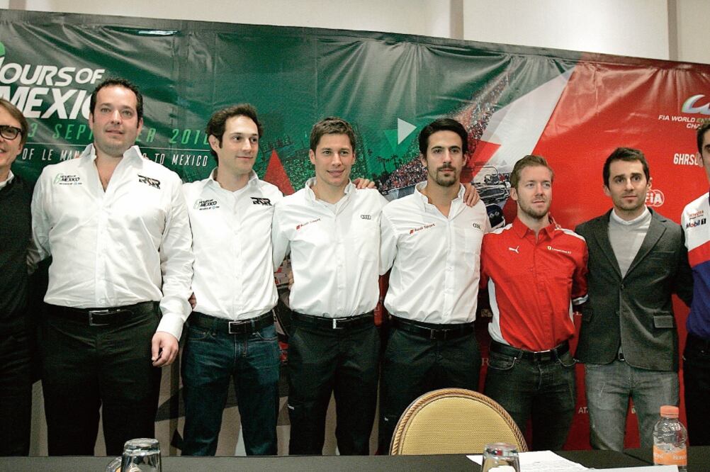 El piloto brasileño asegura que siempre llevará el recuerdo del público mexicano que lo ovacionó en el Autódromo Hermanos Rodríguez (PEDRO MERA. XINHUA)