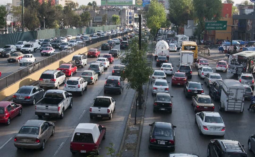 La Secretaría de Medio Ambiente local publicó el calendario de verificación vehicular Foto: Archivo