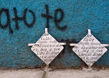 Las cruces en la calle, recordatorios de amor y peligro