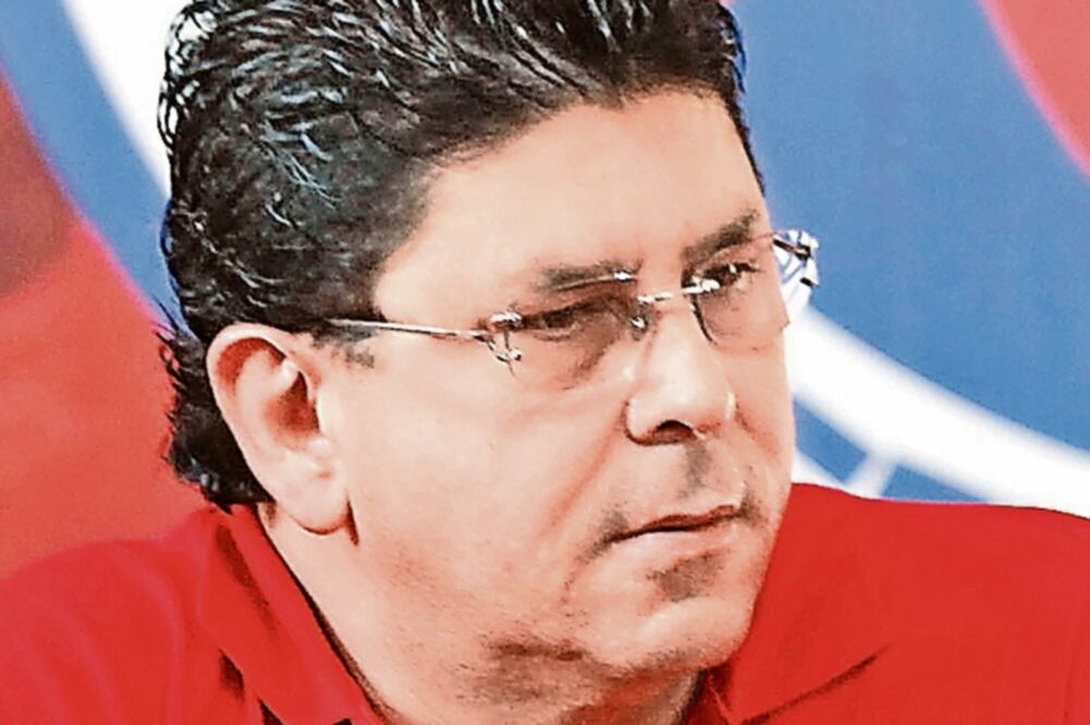 Tiburones dan la espalda a Yunes