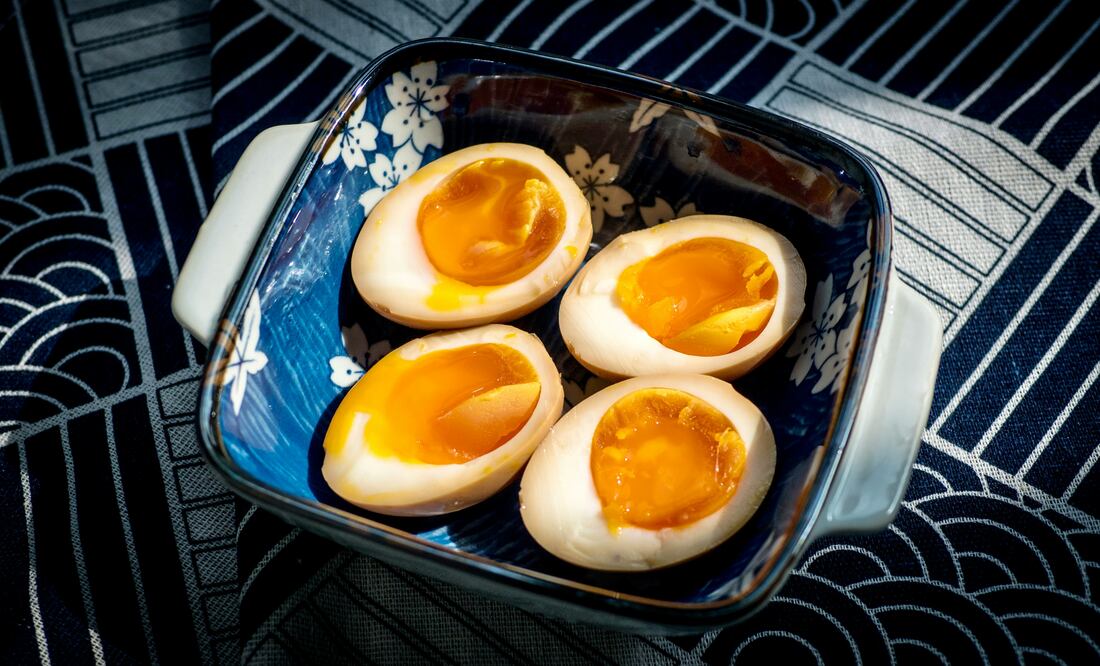 Preparar huevos cocidos con vinagre mejora su textura y facilita pelarlos- Foto: Freepik