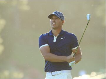 DeChambeau y Koepka encabezan primera ronda del Masters