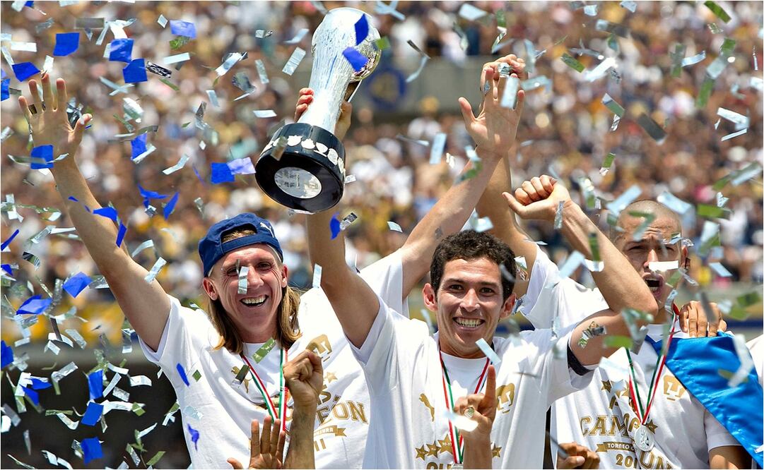 Leandro Augusto, Israel Castro y Darío Verón, en la conquista del título siete. FOTO: MEXSPORT