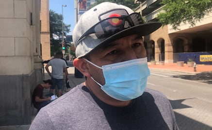 "Se supone lo iban a pasar más cómodo", dice hermano de migrante fallecido en tráiler hallado en Texas