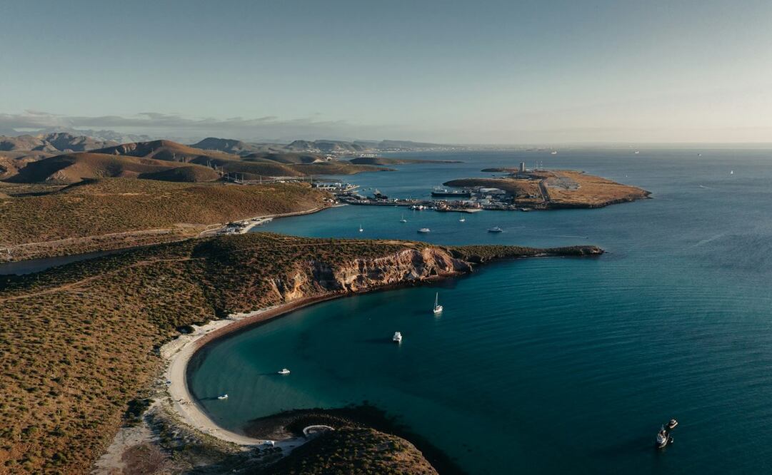 Esta playa se encuentra a kilómetros de La Paz. Foto: Unsplash / Josh Withers