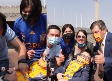 Gignac y Miguel Herrera cumplen el sueño de un jugador en silla de ruedas