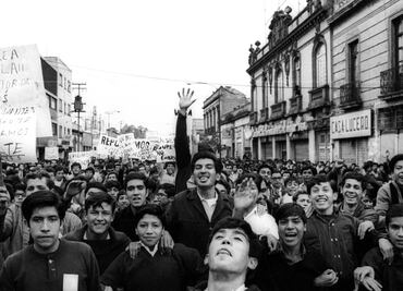 Estudiantes pidieron usar imágenes de Zapata y Juárez en marchas del 68
