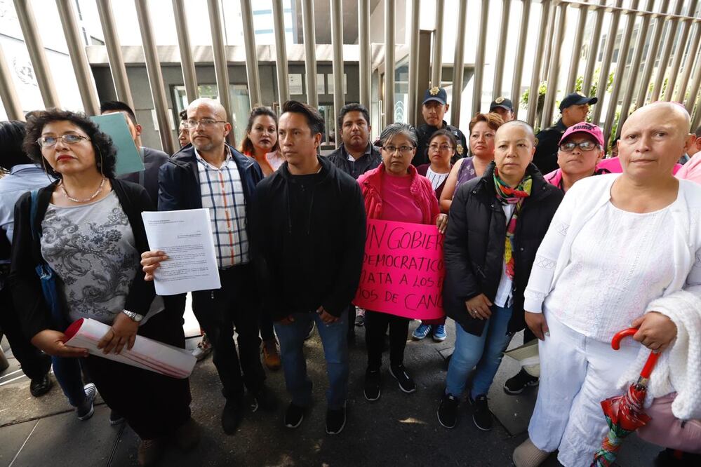Pacientes con cáncer y VIH en oficinas de la OMS en México / Berenice Fregoso. EL UNIVERSAL