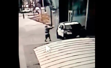 Ofrecen recompensa por hombre que disparó a dos policías en Los Ángeles