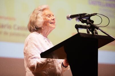 Rosario Castellanos fue una mujer que siempre dio a los demás: Elena Poniatowska, en homenaje por los 100 años del natalicio de la escritora