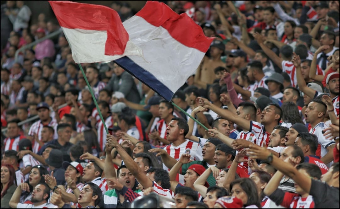 Afición en el Estadio Akron. Foto: Imago 7