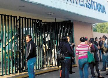 Denuncian acoso de profesor hacia una alumna