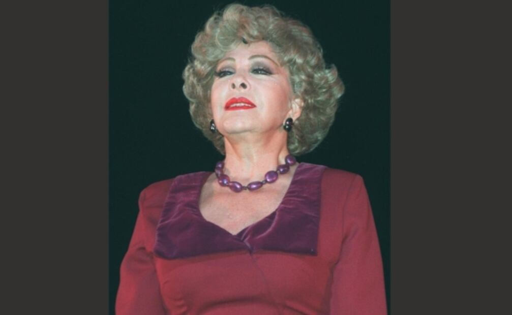 Silvia Pinal, de protagonizar grandes musicales, a ser abuela de Caperucita