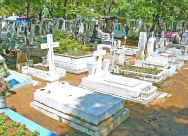 Ante coronavirus, restringen acceso a panteones en Oaxaca