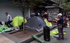 CNTE se planta a seis calles del Zócalo tras no poder ingresar; sigue aquí el minuto a minuto de la movilización