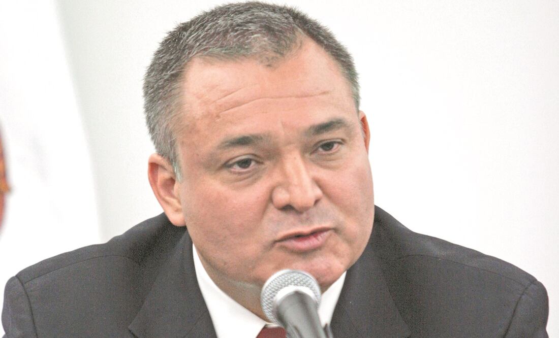 Genaro García Luna inició su carrera en el gobierno como funcionario del Cisen y terminó como secretario de Seguridad Pública. Foto: ARCHIVO EL UNIVERSAL