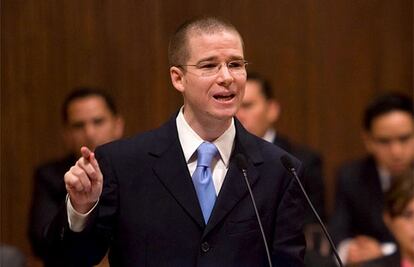 Anaya pide al gobierno no minimizar investigaciones en caso Iguala