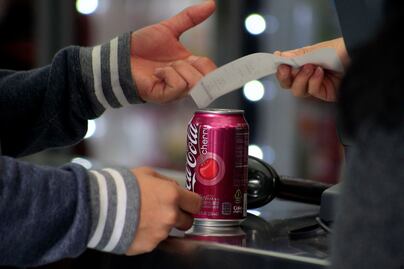 OMS pide más impuestos a las bebidas azucaradas