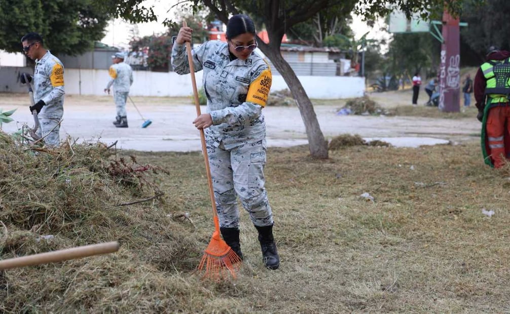 Ecatepec participa en la Jornada de Recuperación de Espacios.
Foto: Especial.