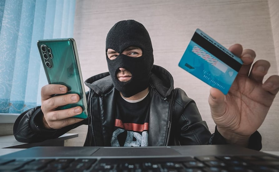Banco Azteca aconseja qué hacer para evitar fraudes al comprar en línea