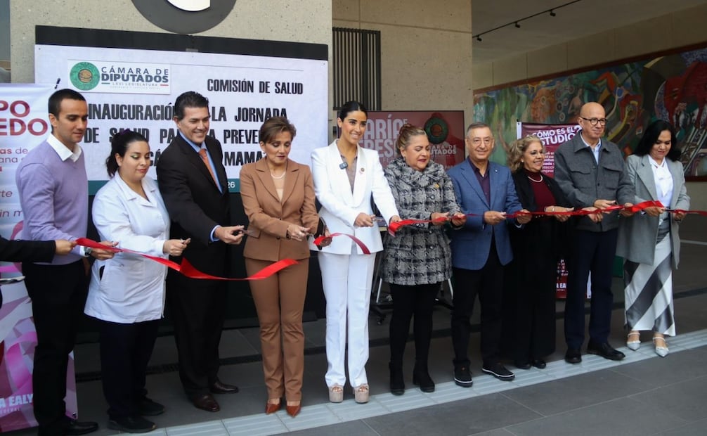 Diputada María Teresa Ealy inaugura jornada “A tiempo, sin miedo” para prevenir el cáncer de mama. Foto: Especial