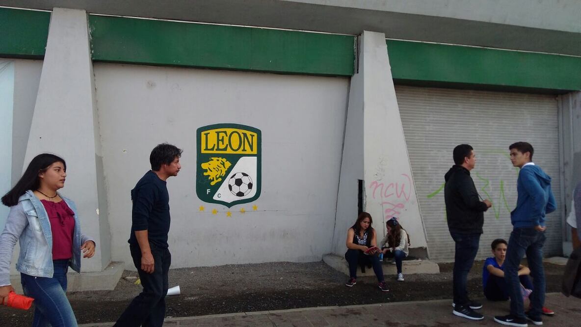 Héctor Morales/ EL UNIVERSAL. No hay centros de acopio o playeras alusivas entre los asistentes como forma de apoyo.