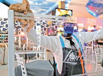 Stores, markets, and beauty salons will reopen in Mexico City this week