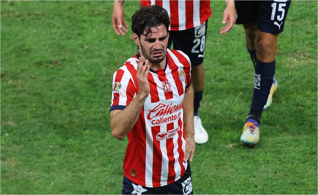 Pollo Briseño en un encuentro con las Chivas. FOTO: IMAGO7
