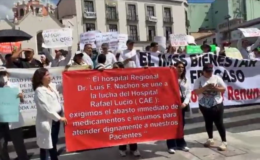 En las últimas semanas hubo constantes protestas de médicos y enfermeras por la falta de insumos básicos y medicamentos.
(13/09/26)
Foto: Especial.