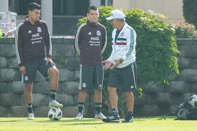 "Tuca" pide que "europeos" asuman responsabilidad