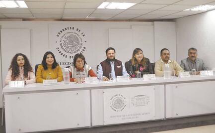 Morena presiona al PAN para avalar becas escolares