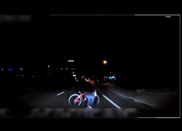 Arizona quita permisos a Uber por auto que atropelló a ciclista