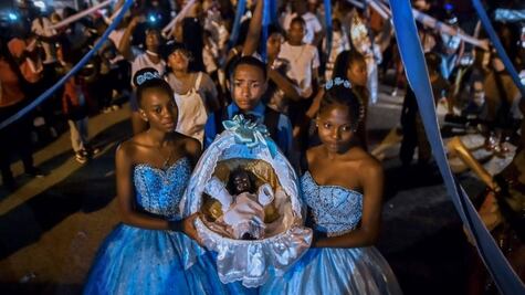 El pueblo de Colombia que celebra la Navidad en febrero y con un Niño Dios negro