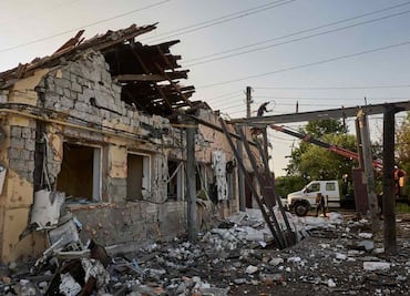 Ucrania y Rusia intercambiarán a todos sus prisioneros jóvenes o heridos; cada bando entregará además 6 mil cuerpos