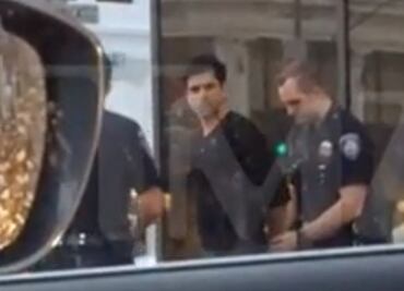 John Stamos es detenido por conducir ebrio
