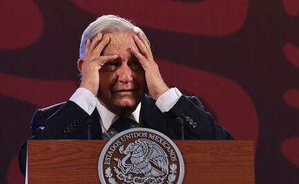 Las pausas de AMLO desde la mañanera con España, Perú… y ahora con Ken Salazar y el embajador de Canadá