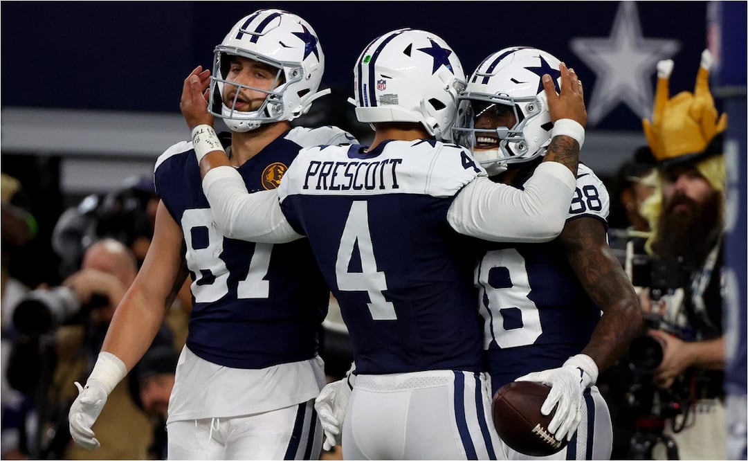 Dak Prescott se lució con cuatro pases de anotación