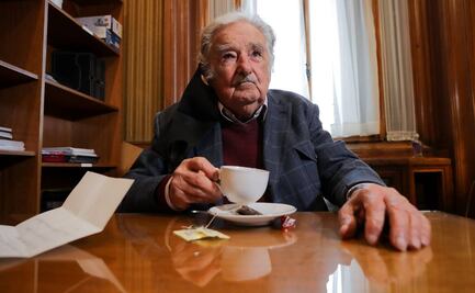 Expresidente José Mujica renuncia al Senado y se retira de la vida política