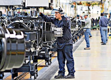 Crecen producción y exportación de vehículos en septiembre