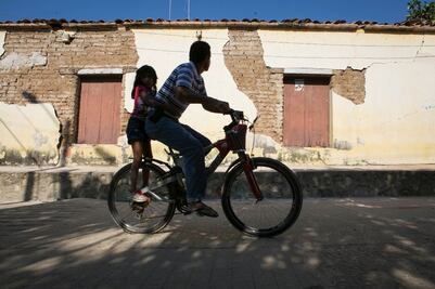 Prevén reanudar clases el miércoles en zona dañada por sismos en Oaxaca